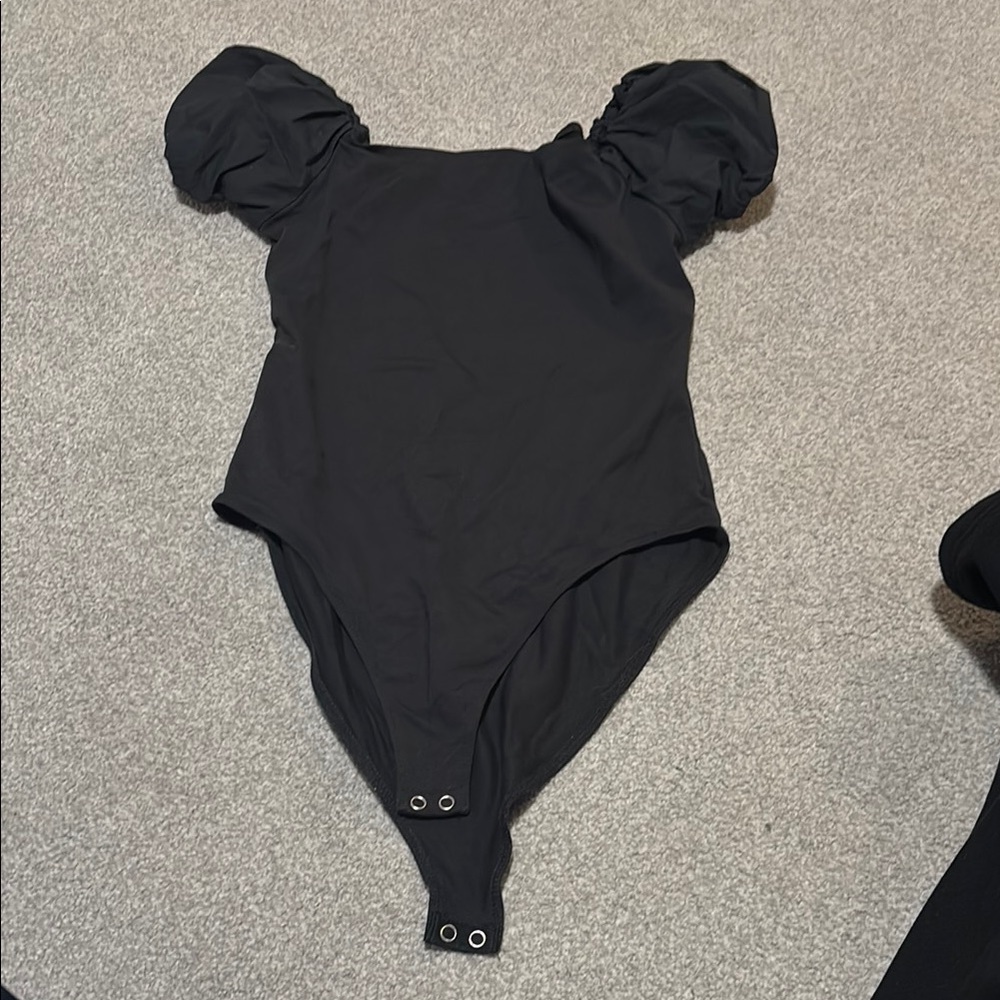 Forever 21 Black Puff Sleeve Bodysuit